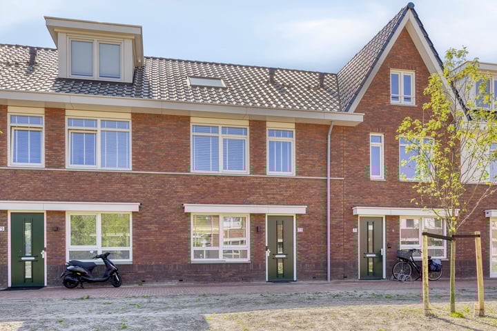 Foto van woning Edgar du Perronstraat 73, 's-Gravenhage