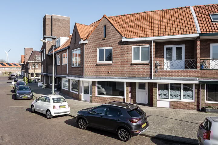 Edisonstraat 5 in IJmuiden foto