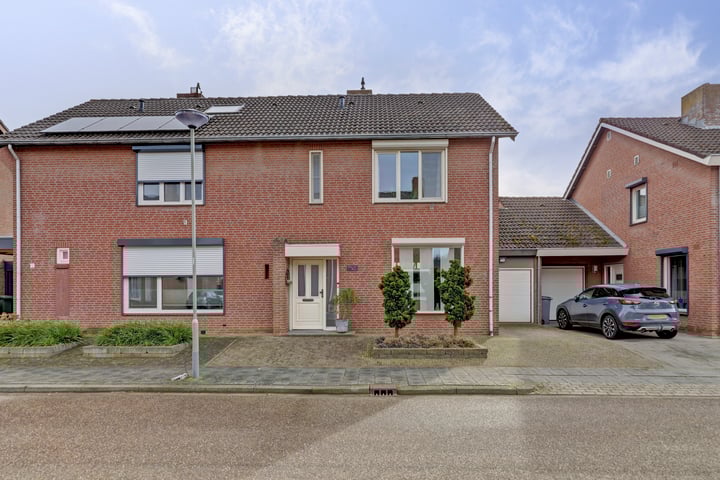 Edmond Jasparstraat 10 in Melick foto