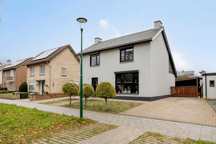 Edmundus van Dintherstraat 25 in Heeswijk-Dinther