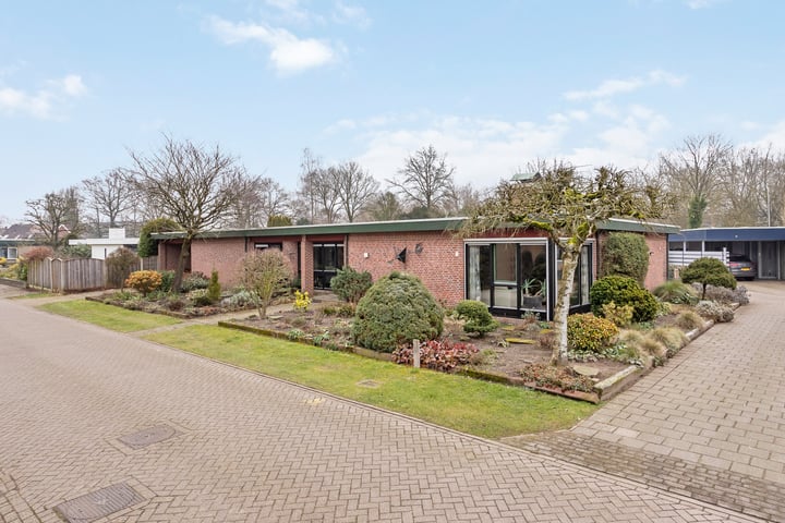Eduard Flipsestraat 12 in Hengelo foto