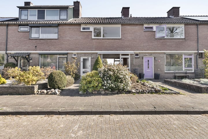 Eduard van Beinumlaan 30 in Dieren foto