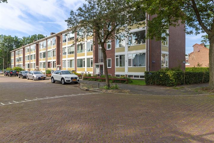 Eduard van Beinumstraat 57 in Leiden foto