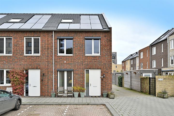 Eemlandstraat 10 in Tilburg foto