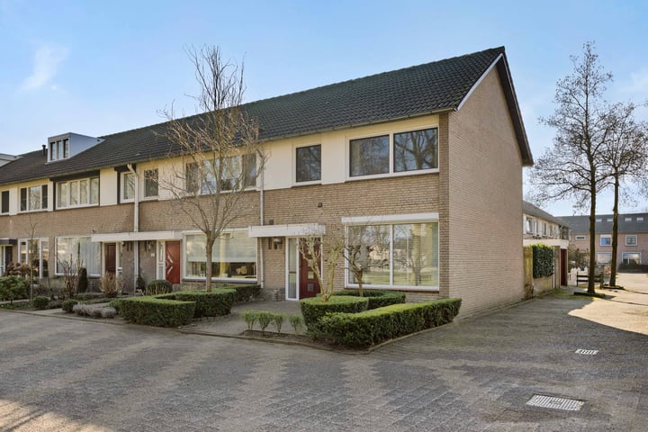 Eems 13 in Deurne foto