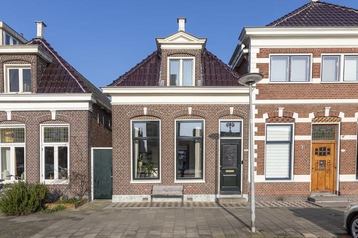 Eemskanaal 22 in Groningen