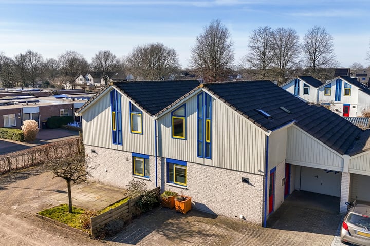 Eendenveld 18 in Emmen foto