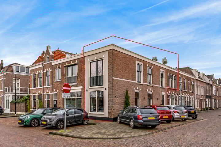 Eendrachtstraat 24 in Woerden foto