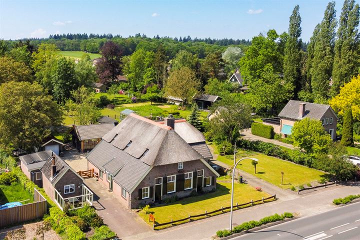 Eerbeekseweg 82 in Loenen foto