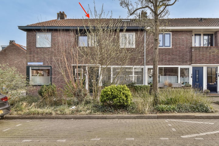 Eerste Hieronymus van Alphenstraat 100 in Gouda foto