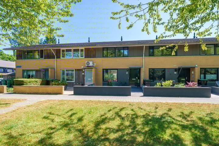 Eeuwenweg 5 in Almere foto