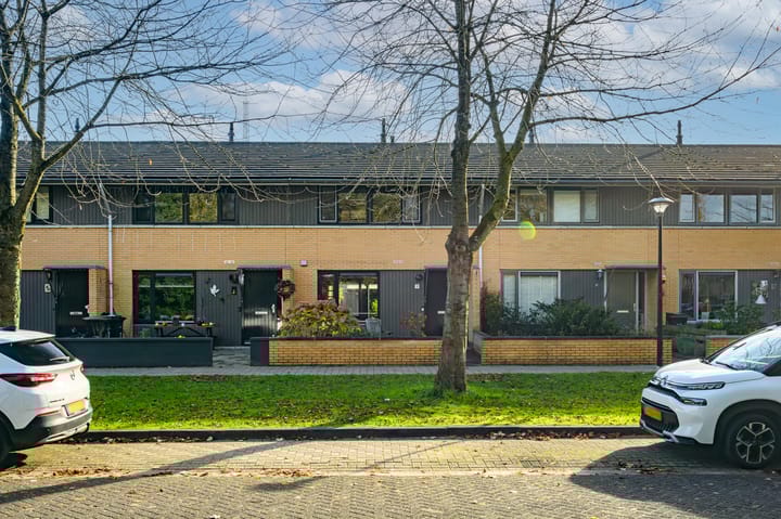 Eeuwenweg 9 in Almere