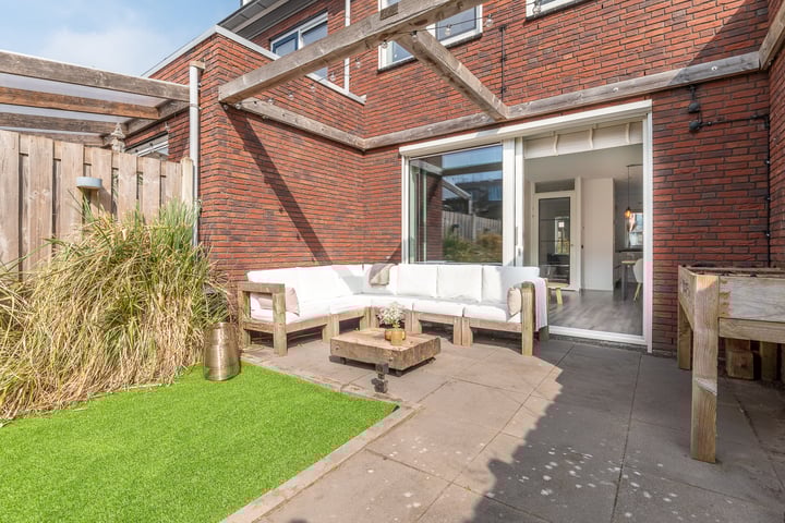 Eeuwige Jeugdlaan 28 in Amsterdam foto