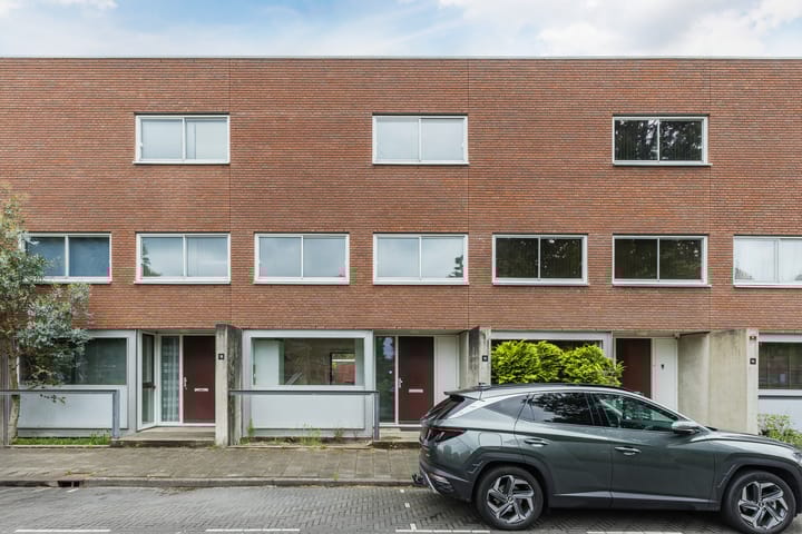 Efua Sutherlandstraat 15 in Amsterdam