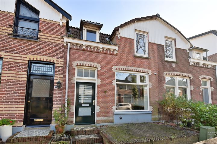 Eikbosserweg 47 in Hilversum foto