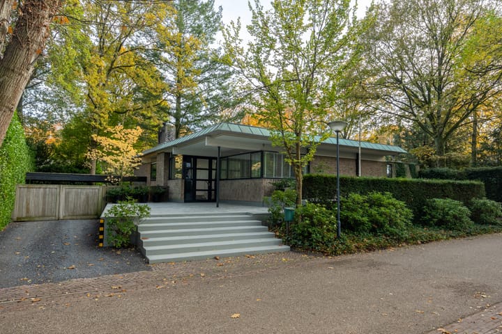 Eikenheuveldreef 7 in Vught