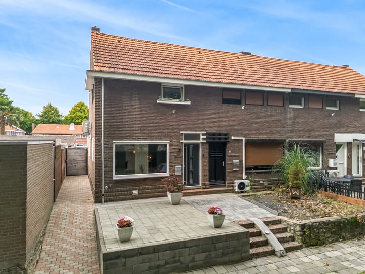 Eikenlaan 16 in Geleen
