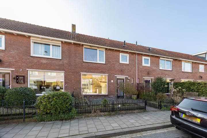 Eikenlaan 43 in Loosdrecht foto
