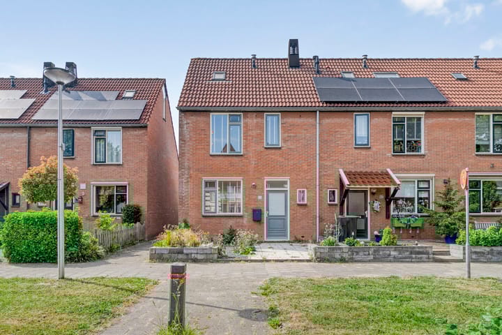 Foto van woning Eikenlaan 59, Puttershoek