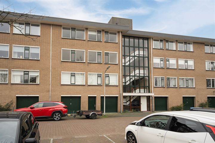 Eikensteinstraat 69 in Wassenaar foto