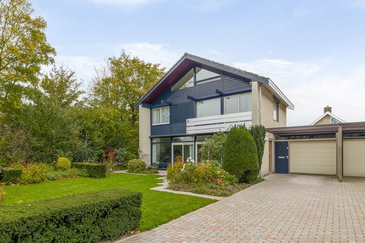 Eikesingel 18 in Drachten foto