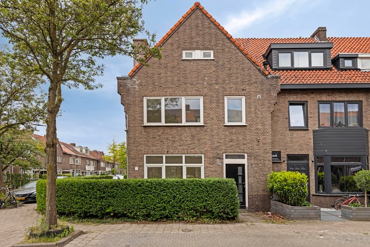 Eikstraat 13A in Breda foto