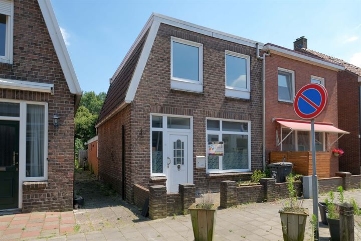Eilandstraat 10 in Almelo foto