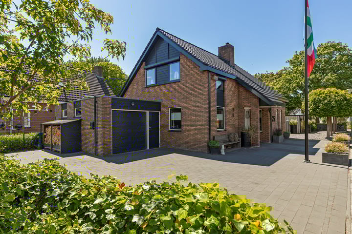 Eilandweg 25 in Delfzijl foto