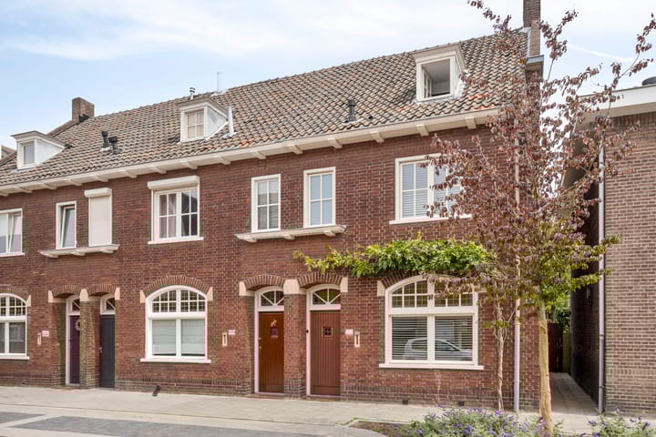 Eindhovenseweg 122 in Valkenswaard