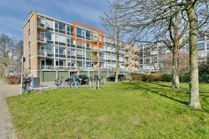 Einsteinlaan 279 in Badhoevedorp foto