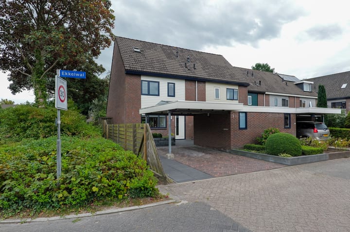 Ekkelwal 1 in Assen foto