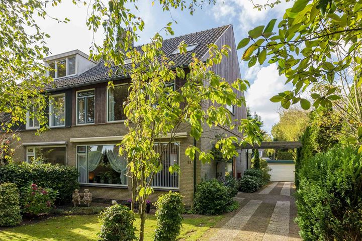 Elbalaan 51 in Sassenheim foto