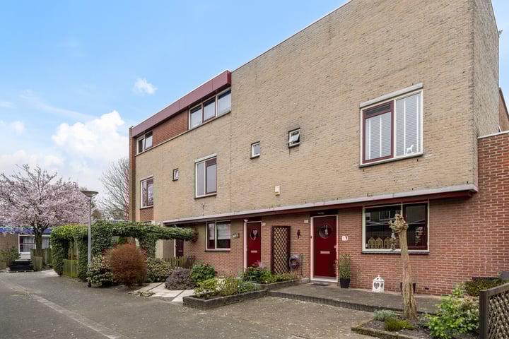 Eleonorastraat 103 in Vlaardingen foto