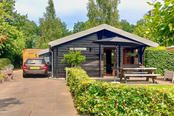 Elfde Wijk 42c-R92 in Rheezerveen foto