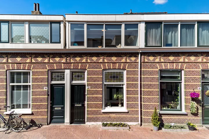 Eliza Dorusstraat 12 in Delft foto