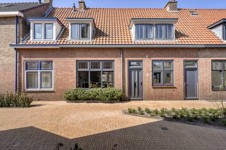 Elleboogstraat 14 in Katwijk