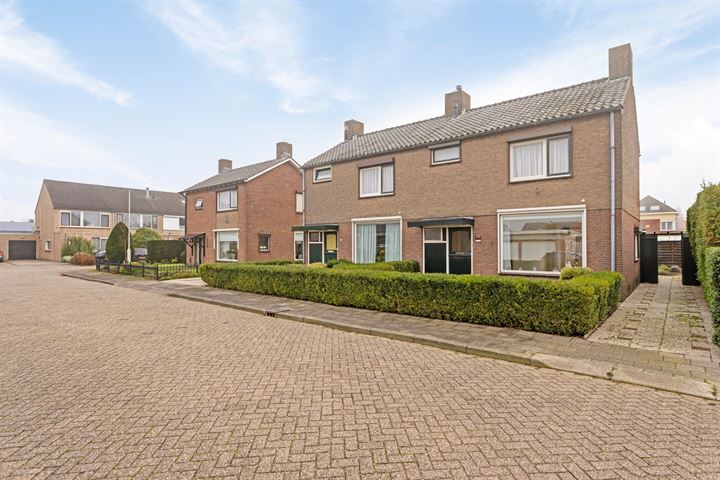 Elsstraat 5 in Huissen foto