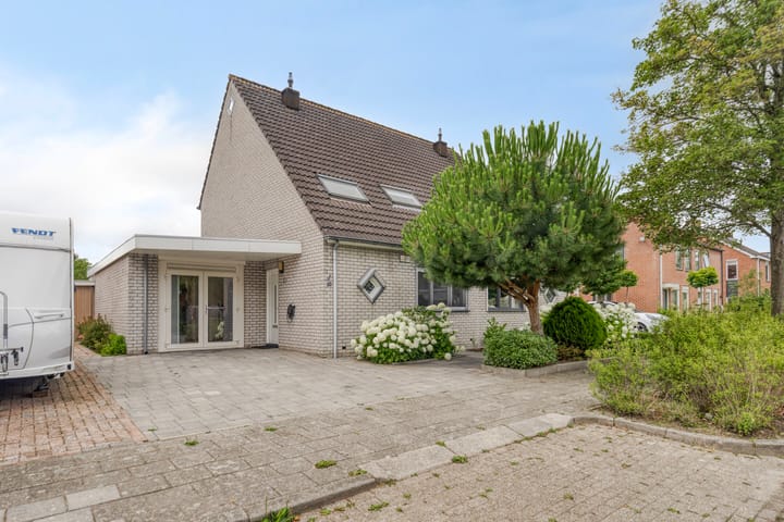 Elstarstraat 23 in Kapelle foto