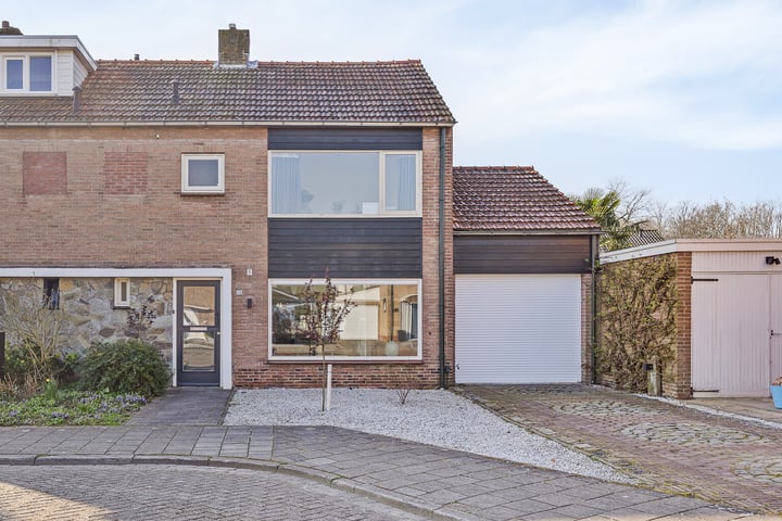 Elzasstraat 10 in Axel foto