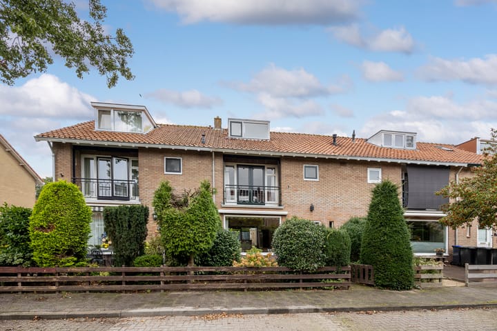 Elzenlaan 11 in Loosdrecht foto