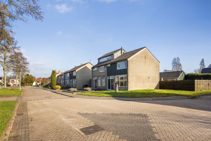 Elzenlaan 13 in Marum
