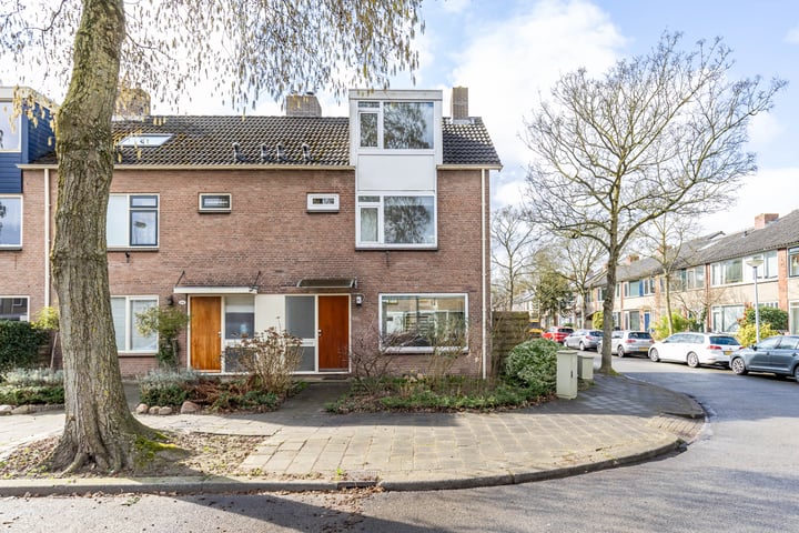 Elzenlaan 46 in Groningen foto