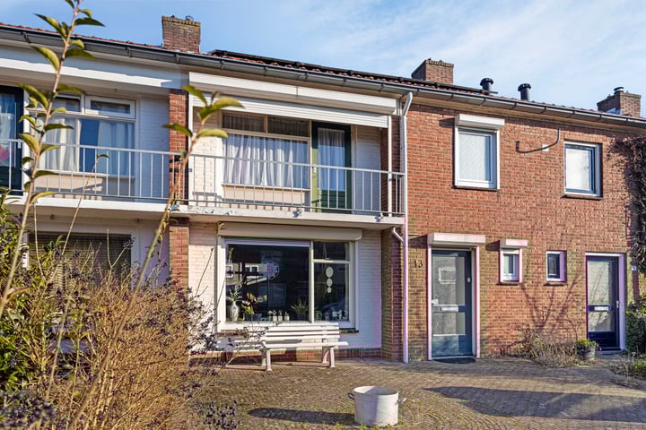 Elzenstraat 13 in Winterswijk foto