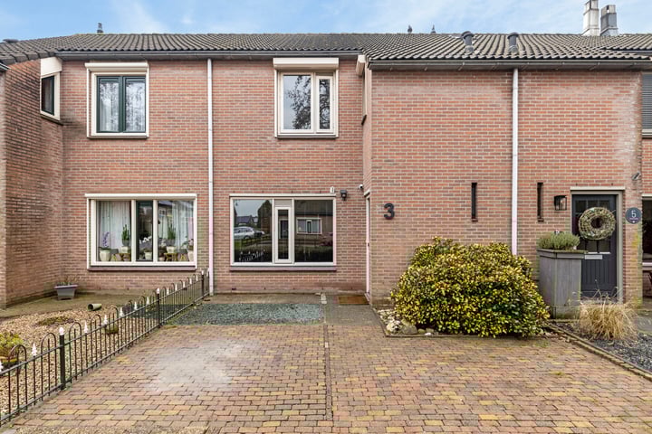 Elzenstraat 3 in Opheusden foto