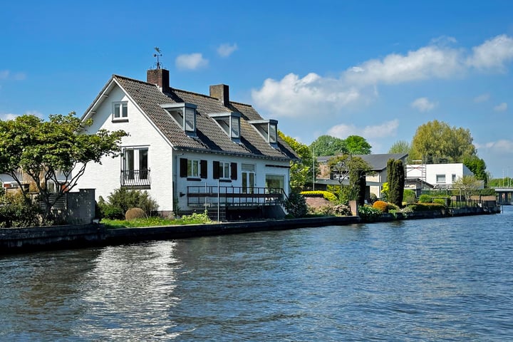 Emmalaan 128 in Alphen aan den Rijn foto