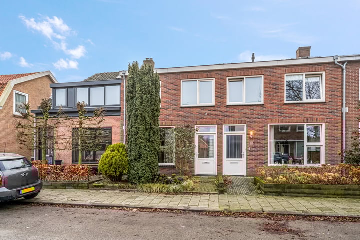 Emmalaan 18 in Veenendaal foto