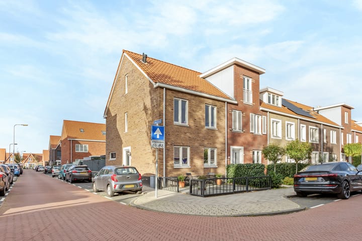 Emmastraat 1 in Wateringen foto