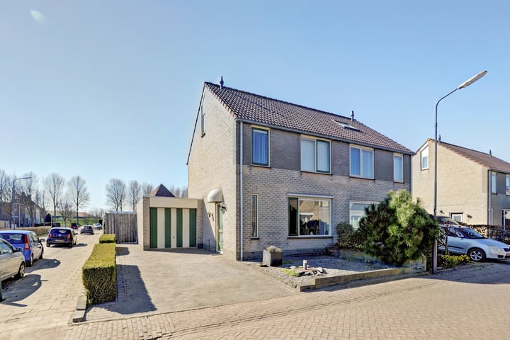 Emmastraat 1 in Kortgene foto