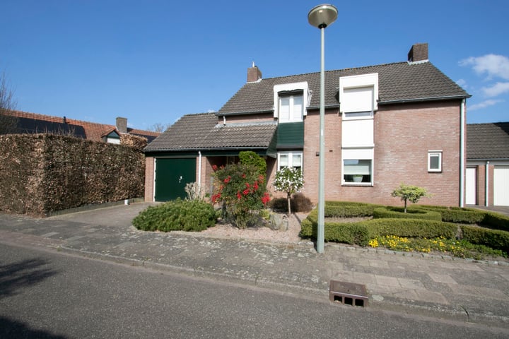 Emmastraat 10 in Stramproy foto