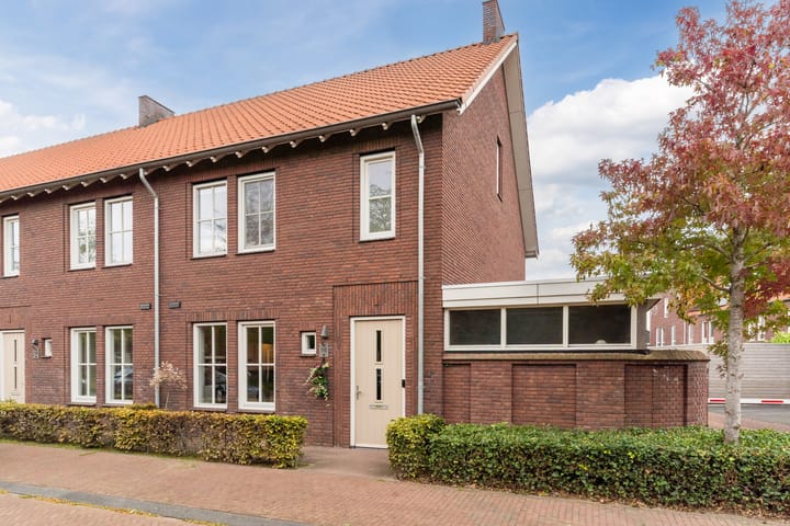 Emmastraat 16 in Veghel